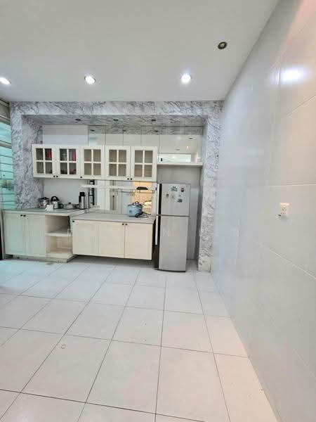 Rumah Teres 2.5-Tingkat untuk Dijual di Taman Impian Emas (Skudai) - Darren Ler - Kitchen - PropertyGuru.com.my