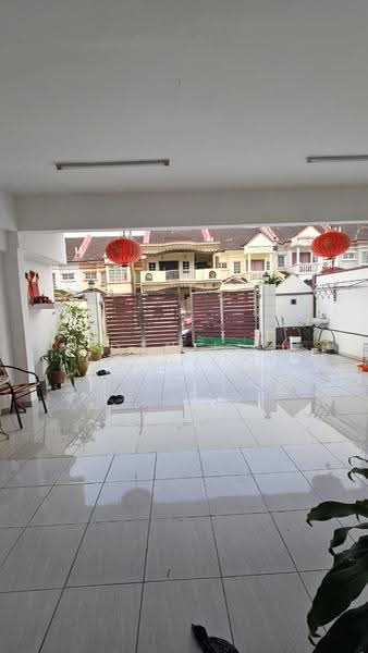 2-storey Terraced House for Sale in Bandar Putra Kulai (Kulai) - Daniel Yong - Exterior - PropertyGuru.com.my