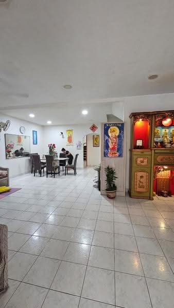 2-storey Terraced House for Sale in Bandar Putra Kulai (Kulai) - Daniel Yong - Living Room - PropertyGuru.com.my