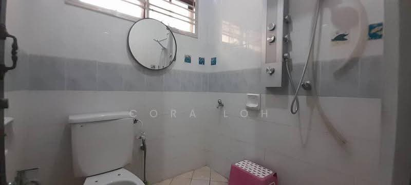 2-storey Terraced House for Rent in Permas Jaya (Johor Bahru) - Cora Loh - Bathroom - PropertyGuru.com.my