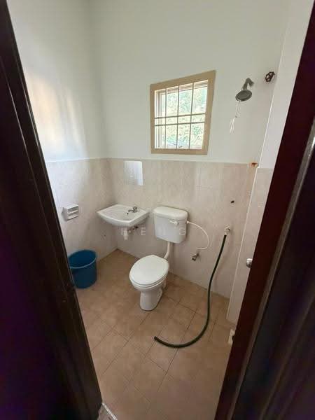 Rumah Teres 2-Tingkat untuk Disewa di Taman Setia Indah (Tebrau) - Heng . - Bathroom - PropertyGuru.com.my