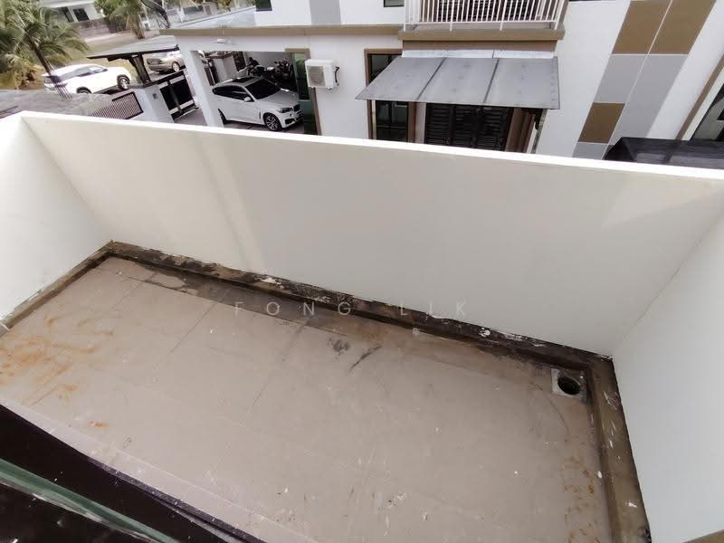 Semi-Detached House for Sale in Taman Pulai Hijauan (Skudai) - Fong Lik - Exterior - PropertyGuru.com.my