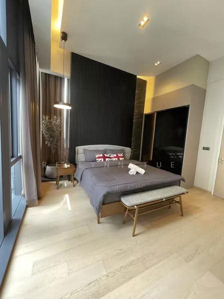 Service Residence for Sale at Star Residences Two - Reilynn Tue - Bedroom - PropertyGuru.com.my