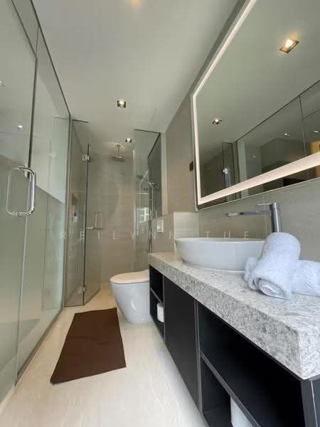 Service Residence for Sale at Star Residences Two - Reilynn Tue - Bathroom - PropertyGuru.com.my