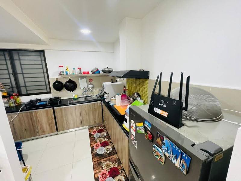 Kediaman Servis untuk Dijual di Residensi Alami - Zulhilmi Zakaria - Kitchen - PropertyGuru.com.my