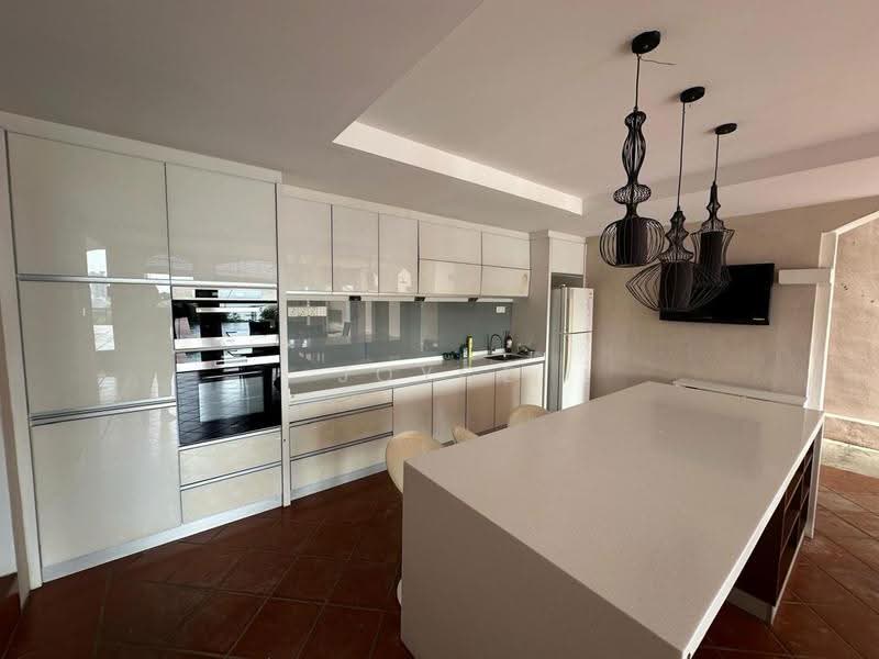 Bungalow House for Rent in Batu Ferringhi (Penang) - Joyce Chin - Kitchen - PropertyGuru.com.my