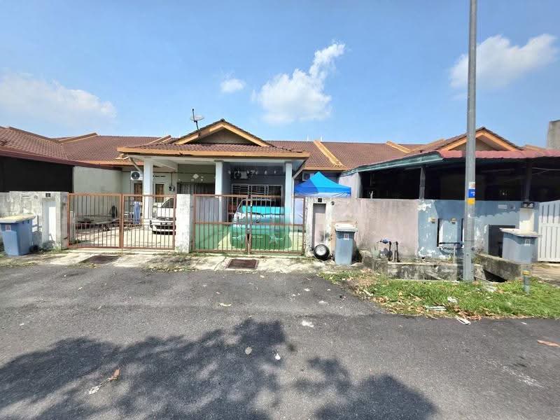 Rumah Teres 1-Tingkat untuk Dijual di Kampung Batu 9 Kebun Baru (Telok Panglima Garang) - Wan Azlan Ahmad - Exterior - PropertyGuru.com.my