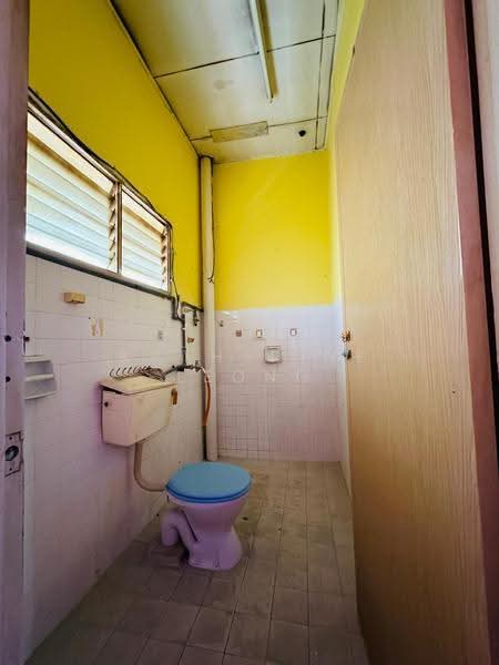 2-storey Terraced House for Sale in Taman Sri Hijau (Rawang) - Katherine Leong - Bathroom - PropertyGuru.com.my