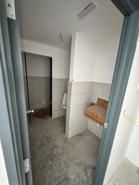 Detached Factory for Sale in NCT Smart Industrial Park (Sepang) - Liz Tan - Bathroom - PropertyGuru.com.my