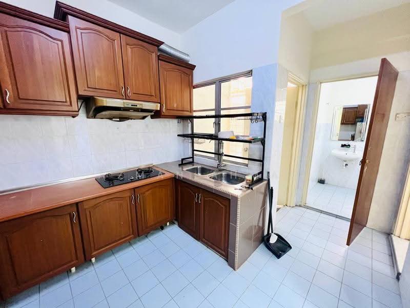 2-storey Terraced House for Sale in Bandar Baru Bangi (Selangor) - Azman Ahmad - Kitchen - PropertyGuru.com.my