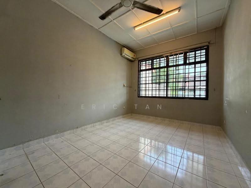 1-storey Terraced House for Rent in Taman Perling (Perling) - Eric Tan - Interior - PropertyGuru.com.my