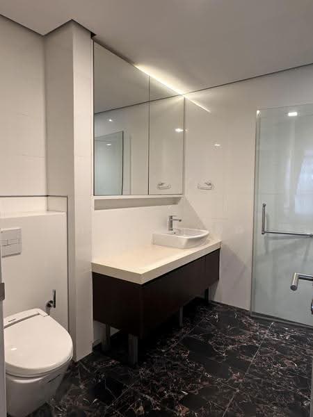 Kediaman Servis untuk Dijual di Arcoris Residences - SHI YIN ONG - Bathroom - PropertyGuru.com.my