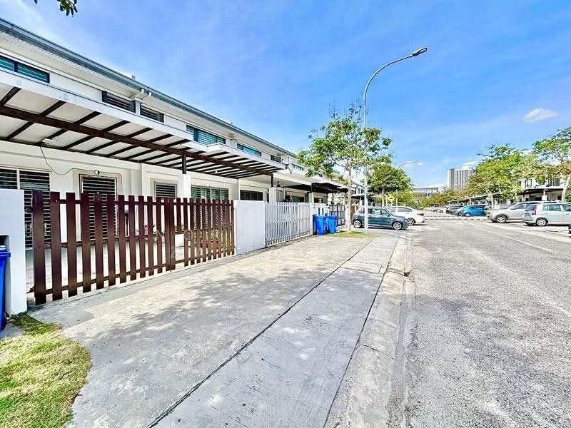 Terraced House for Sale in Shah Alam (Selangor) - NORFADILAH ZAINUDDIN - Exterior - PropertyGuru.com.my