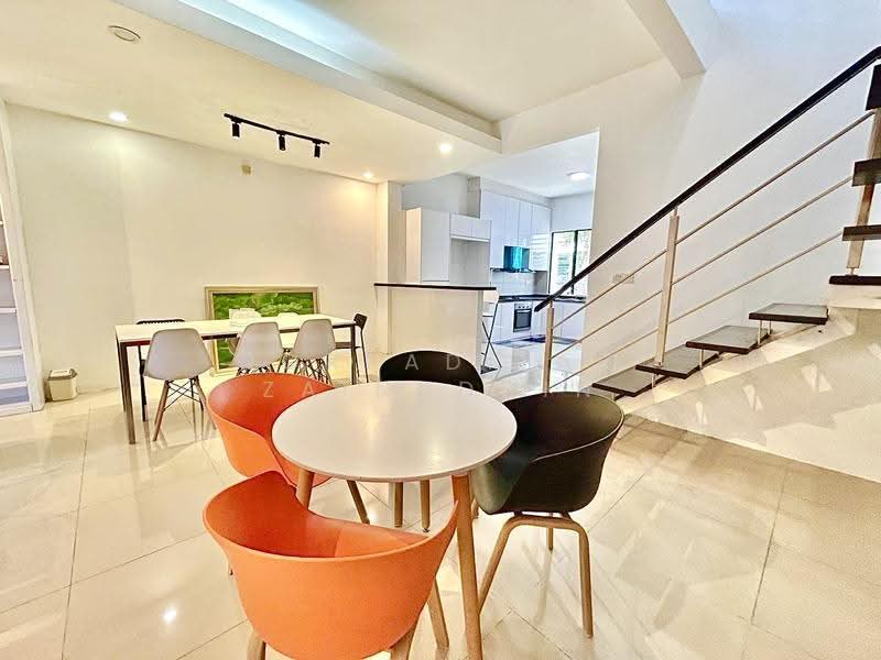 Terraced House for Sale in Shah Alam (Selangor) - NORFADILAH ZAINUDDIN - Dining Room - PropertyGuru.com.my