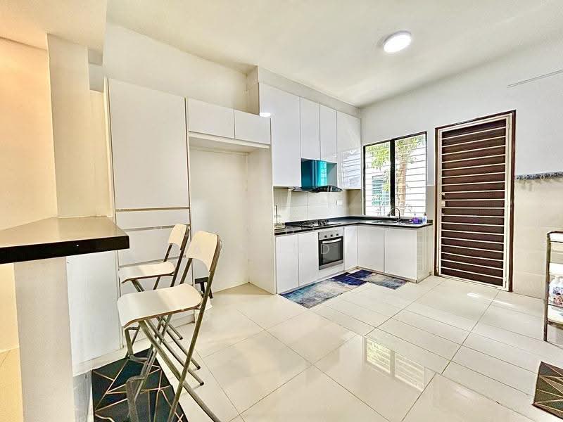 Terraced House for Sale in Shah Alam (Selangor) - NORFADILAH ZAINUDDIN - Kitchen - PropertyGuru.com.my