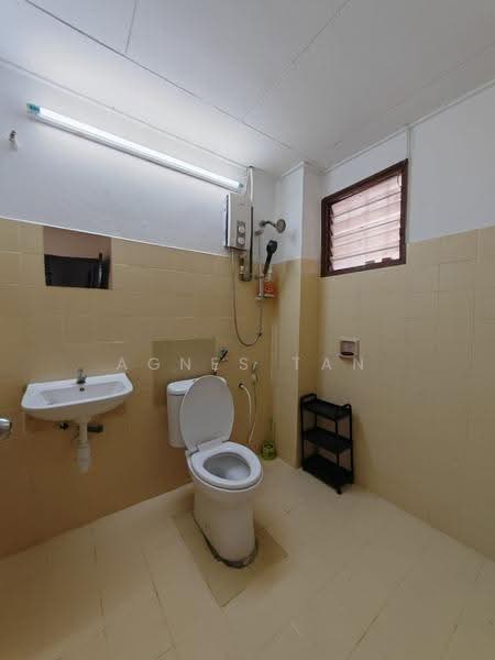 2-storey Terraced House for Rent in Usj 3 (Subang Jaya) - Agnes Tan - Bathroom - PropertyGuru.com.my