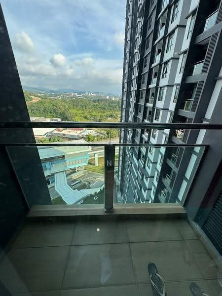 Kediaman Servis untuk Disewa di B11 Parkland Residence - Jason Yap - Balcony - PropertyGuru.com.my