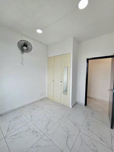 Kediaman Servis untuk Dijual di Nusa Perdana Apartment - Serene Low - Bedroom - PropertyGuru.com.my