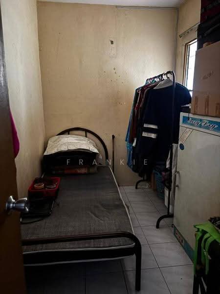 Flat for Sale at Lestari Apartment - Frankie Ong - Bedroom - PropertyGuru.com.my