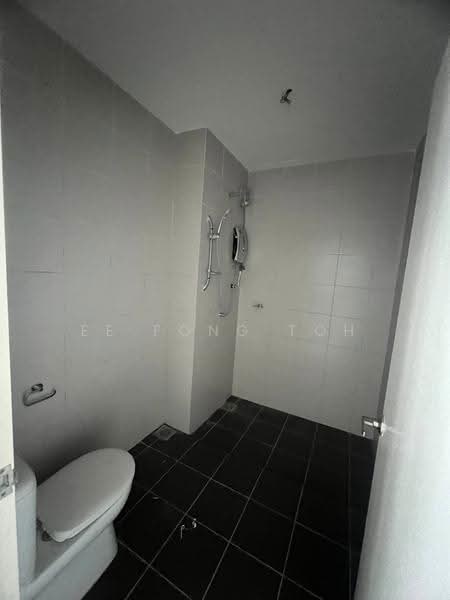Service Residence for Sale at Meridin Suites @ The Meridin - Ee Fong Toh - Bathroom - PropertyGuru.com.my