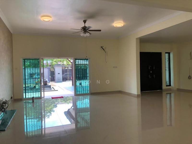 Rumah Berkembar untuk Dijual di Bandar Puteri Puchong (Puchong) - Wong Chee Keong - Living Room - PropertyGuru.com.my