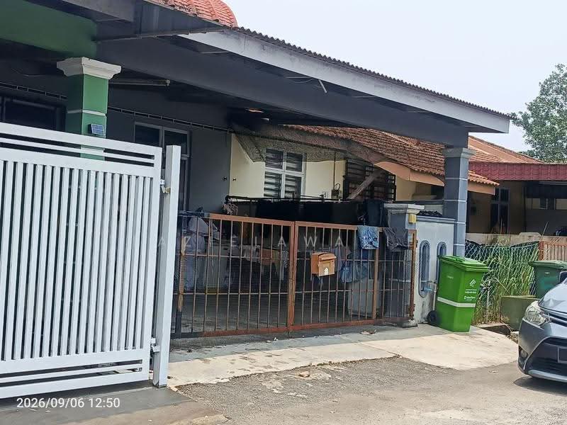 1-storey Terraced House for Sale in Kuantan (Pahang) - Fazielawatie Ishak - Exterior - PropertyGuru.com.my