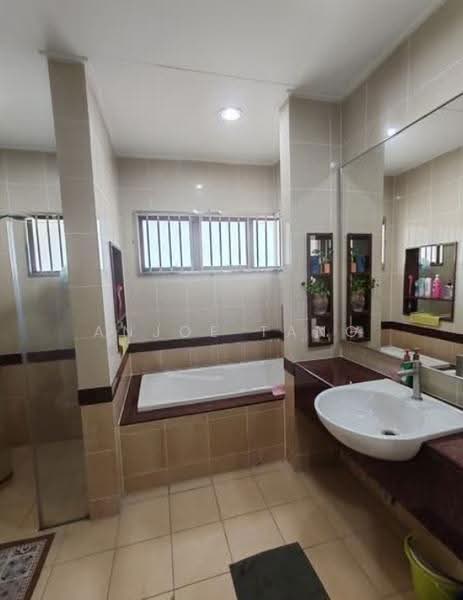 Semi-Detached House for Sale in Kota Kemuning (Shah Alam) - Anjoe Tang - Bathroom - PropertyGuru.com.my