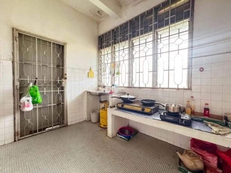 Rumah Teres untuk Dijual di Taman Kota Jaya (Kota Tinggi) - Kelvin Koay - Kitchen - PropertyGuru.com.my