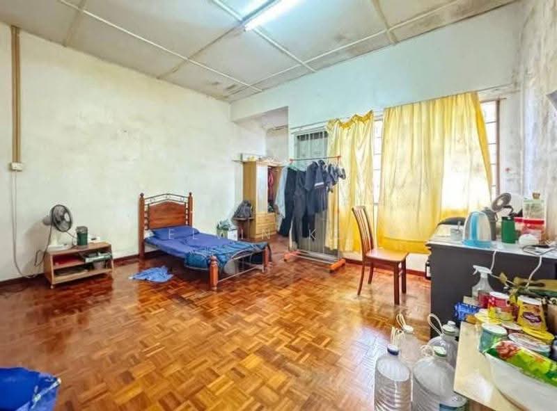 Rumah Teres untuk Dijual di Taman Kota Jaya (Kota Tinggi) - Kelvin Koay - Bedroom - PropertyGuru.com.my