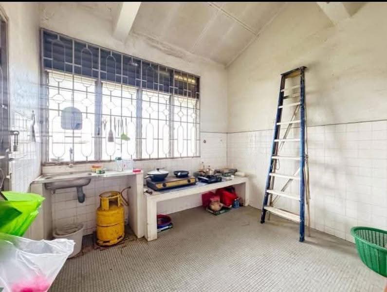 Rumah Teres untuk Dijual di Taman Kota Jaya (Kota Tinggi) - Kelvin Koay - Kitchen - PropertyGuru.com.my