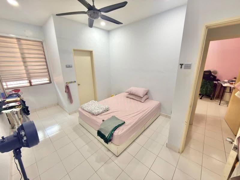 2-storey Terraced House for Sale in Alam Budiman (Shah Alam) - Wan Azlan Ahmad - Bedroom - PropertyGuru.com.my