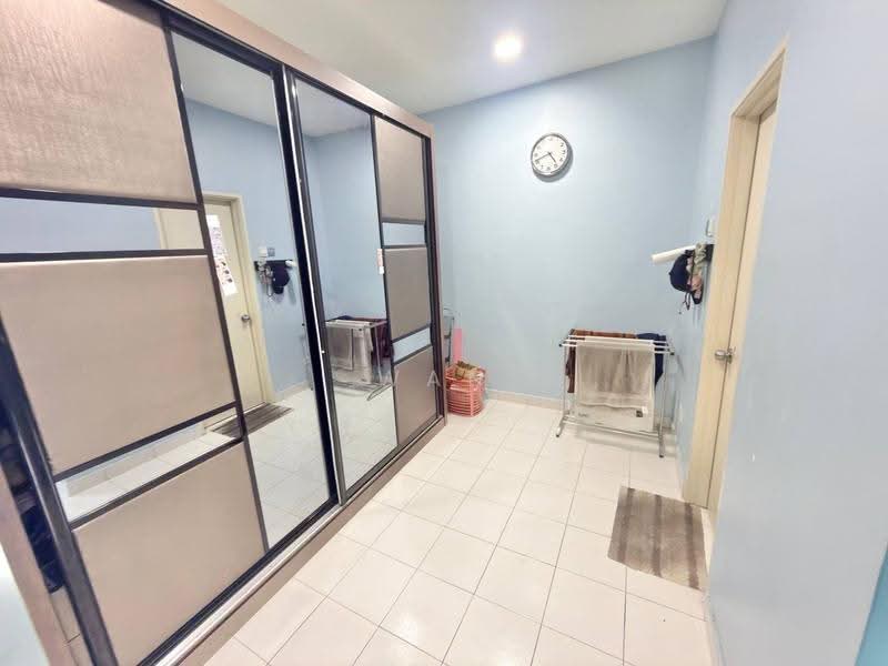2-storey Terraced House for Sale in Alam Budiman (Shah Alam) - Wan Azlan Ahmad - Interior - PropertyGuru.com.my