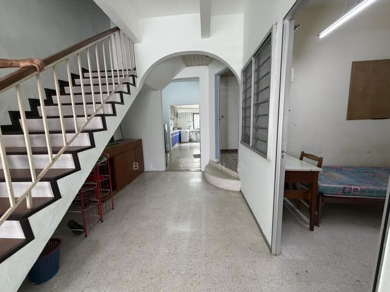 Rumah Teres 2-Tingkat untuk Dijual di Bukit Beruang (Bukit Baru) - BL Bong - Entrance - PropertyGuru.com.my