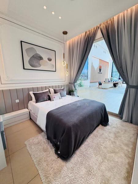 Kediaman Servis untuk Dijual di Permas Heights - Nadzmi Azilan - Bedroom - PropertyGuru.com.my