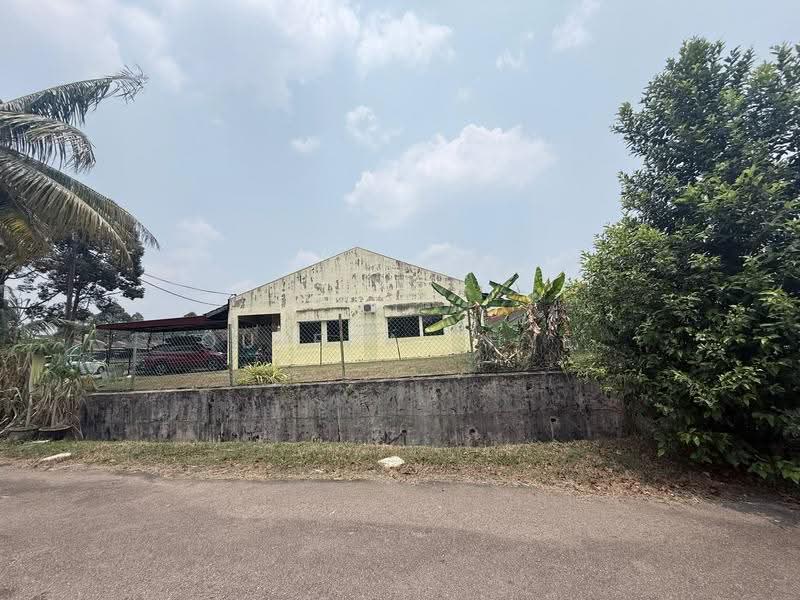 1-storey Terraced House for Sale in Taman Daya (Johor Bahru) - Queena Thye - Exterior - PropertyGuru.com.my