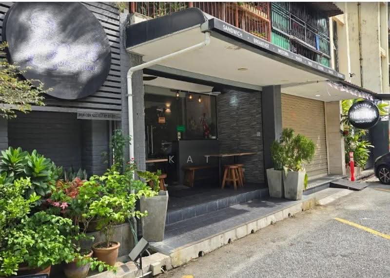 Kedai untuk Disewa di Petaling Jaya (Selangor) - Kat Chan - Exterior - PropertyGuru.com.my