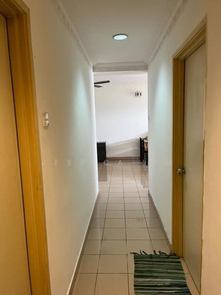 Condominium for Sale at Vista Komanwel A - Jessica Lim - Corridor - PropertyGuru.com.my