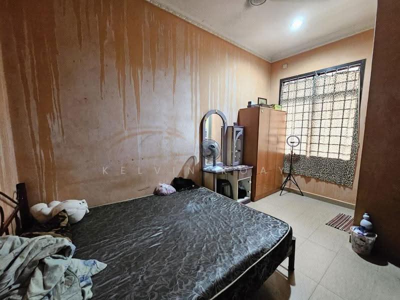 Rumah Teres 2-Tingkat untuk Dijual di Taman Daya (Johor Bahru) - Kelvin Koay - Bedroom - PropertyGuru.com.my