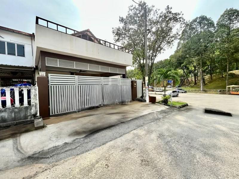 Rumah Teres untuk Dijual di Taman Sri Andalas (Klang) - Wan Azlan Ahmad - PropertyGuru.com.my