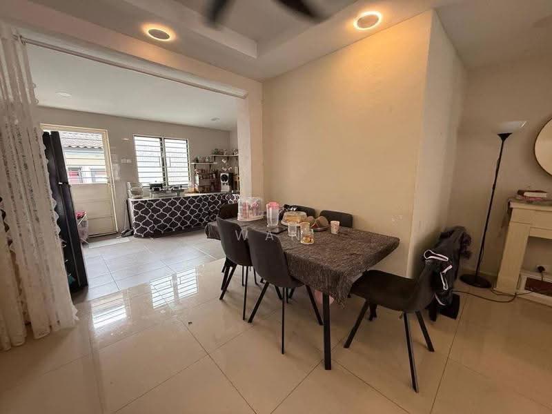 2-storey Terraced House for Sale in Sri Petaling (Kuala Lumpur) - Wan Azlan Ahmad - Dining Room - PropertyGuru.com.my