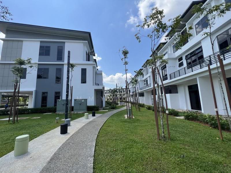 Rumah Bandar untuk Dijual di Kuching (Sarawak) - Jimmyy Chin - Exterior - PropertyGuru.com.my