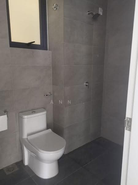 Service Residence for Rent at SUNSURIA FORUM SERVICED APARTMENT - Ann . - Bathroom - PropertyGuru.com.my