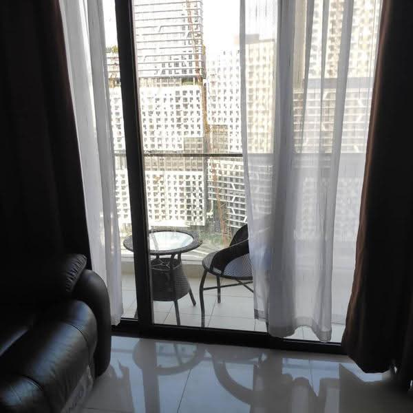 Kediaman Servis untuk Disewa di South View - Sujatha M - Balcony - PropertyGuru.com.my