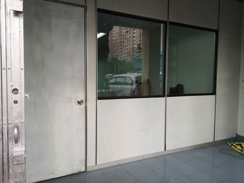 Shop / Office untuk Disewa di Taman Usaha Jaya (Kepong) - Racheel Chang - Exterior - PropertyGuru.com.my