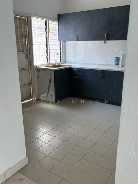 2-storey Terraced House for Sale in Rawang Perdana 2 (Rawang) - Ketty Ching - Kitchen - PropertyGuru.com.my