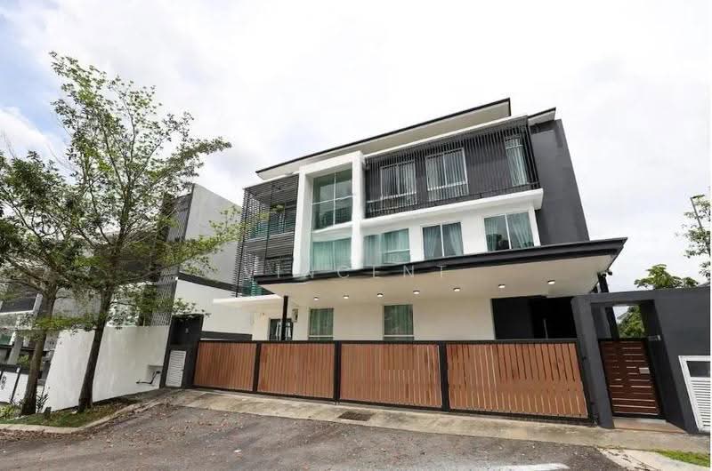 Bungalow House untuk Disewa di Taman Desa Ros (Kajang) - Vincent Lee - Exterior - PropertyGuru.com.my