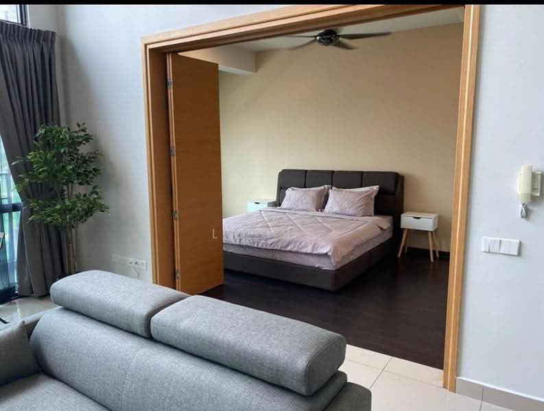 Kediaman Servis untuk Disewa di The Leafz @ Dedaun - Louis Lin - Bedroom - PropertyGuru.com.my