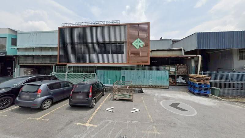 Kilang untuk Dijual di Taman Universiti Indah (Seri Kembangan) - Natalie Loke - Exterior - PropertyGuru.com.my