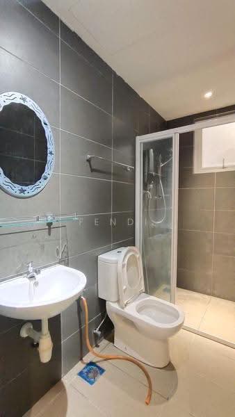 Condominium for Rent at Mutiara Ville - Fendi tan - Bathroom - PropertyGuru.com.my