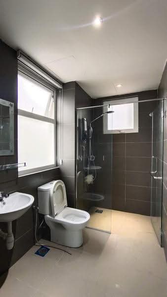 Condominium for Rent at Mutiara Ville - Fendi tan - Bathroom - PropertyGuru.com.my
